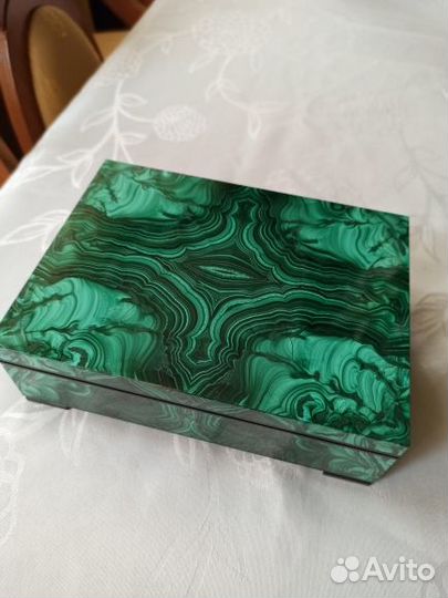 Малахитовая шкатулка
