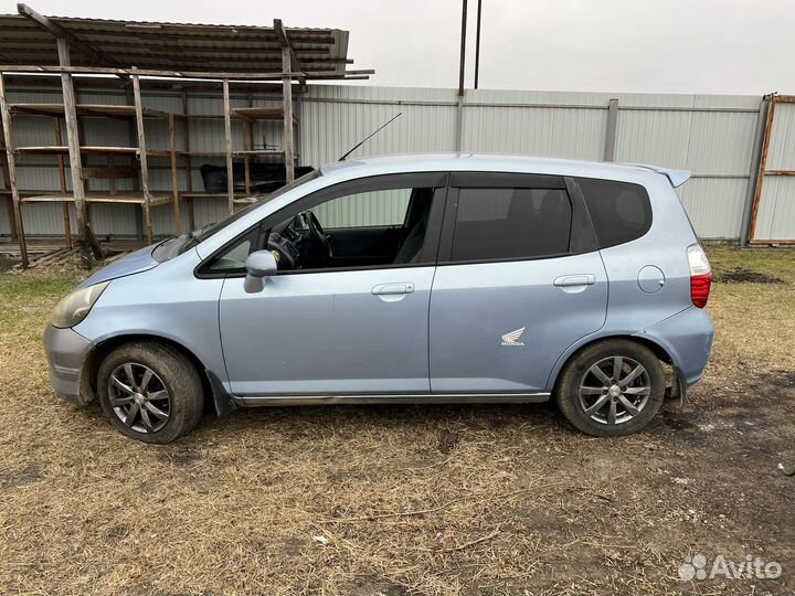 Honda Fit 1.3 CVT, 2001, 322 000 км