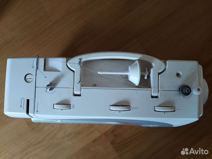 Швейная машинка Bernina Bernette E66