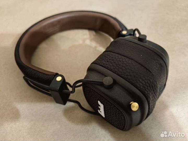 Беспроводные наушники Marshall Major IV