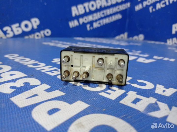 Реле Mercedes-Benz W202 седан 111941 1995