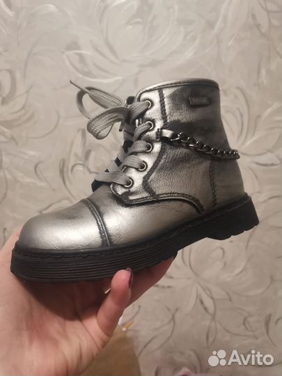 Ботинки для девочки