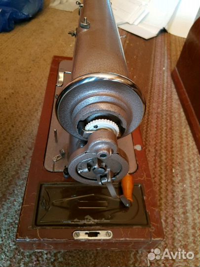 Швейная машинка