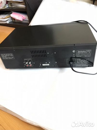 Дека кассетная стерео Techniks RS-TR 373