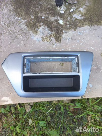 Рамка под магнитолу kia rio 3