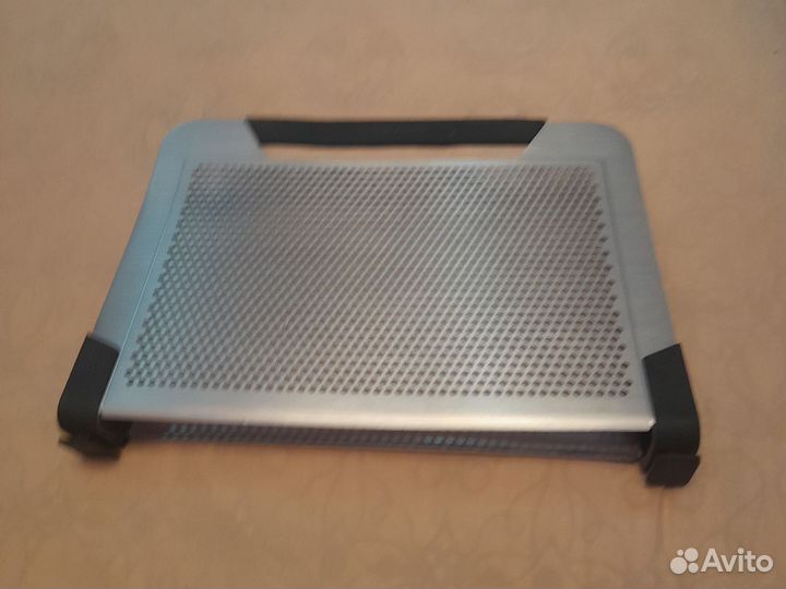 Подставка для охлаждения ноутбука