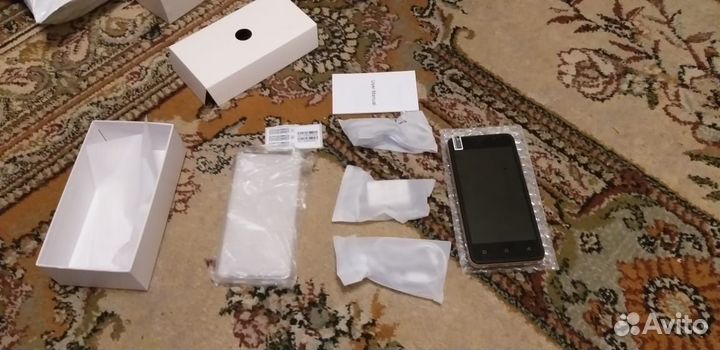 OPPO Reno9, 8/256 ГБ
