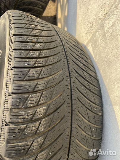 Michelin Pilot Alpin 5 SUV 215/45 R20