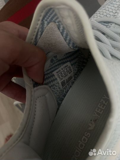 Кроссовки adidas izi boost