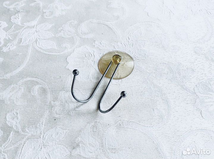 Крючок для ванны