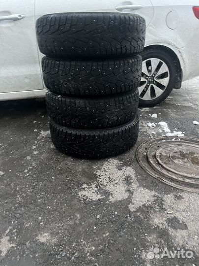 Yokohama Ice Guard Stud IG35 215/60 R16 99T