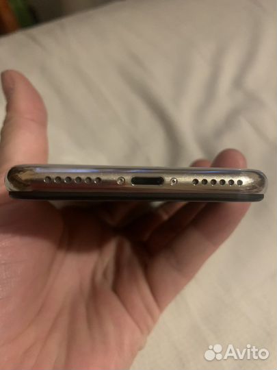 iPhone X (Face ID работает )