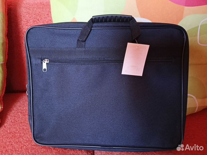 Продаю новую папку студенческую