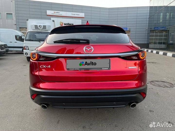 Mazda CX-4, 2022