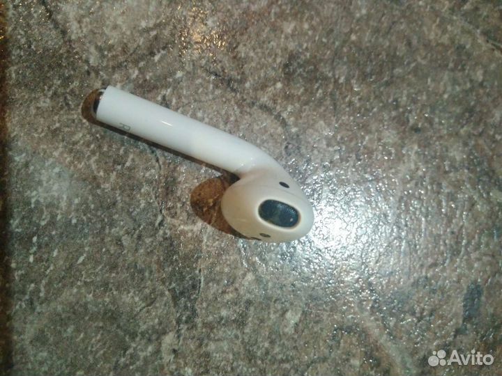 Airpods 1 наушник правый