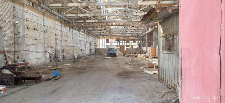 Свободного назначения, 1300 м²