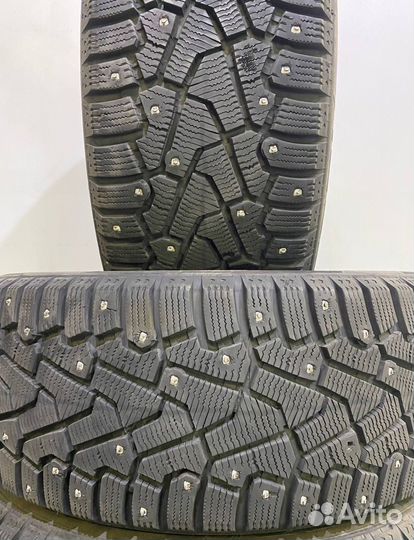 Pirelli Ice Zero 215/50 R17