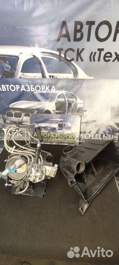 Дозатор распределитель топлива Audi 100 C4
