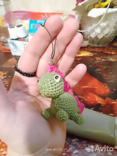 Брелок динозаврик