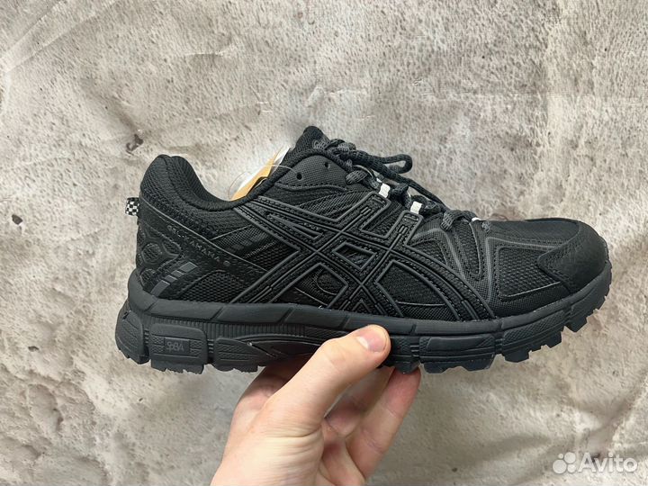 Кроссовки asics