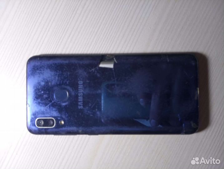 Samsung galaxy a20