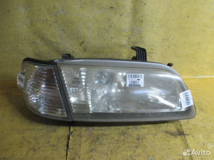 Фара правая Nissan Sunny FB15