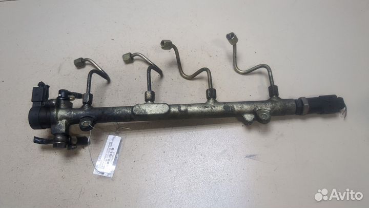 Рампа топливная Mercedes Vito W638, 2002