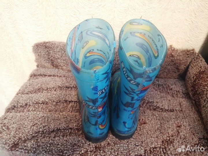 Резиновые сапоги