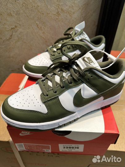 Кроссовки Nike