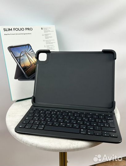 Чехол клавиатура Logitech Slim Folio Pro 11