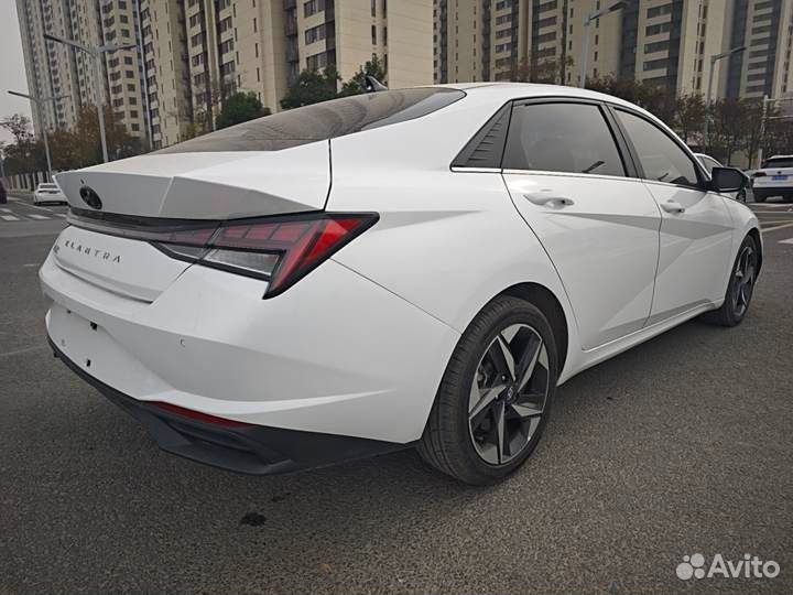 Hyundai Elantra 1.5 CVT, 2022, 14 000 км
