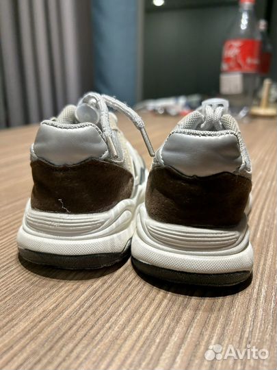 Кроссовки детские 23