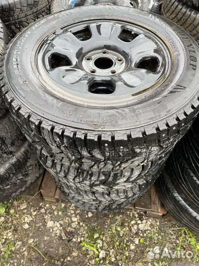 Dunlop на штампах 215/65, R-16,5/114,3