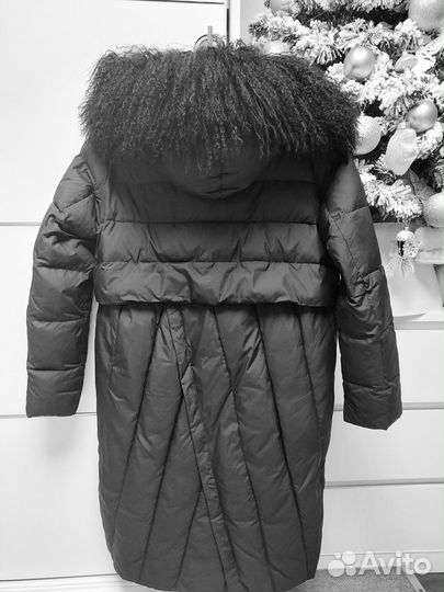 Пальто женское зимнее с мехом ламы 48-50 размер