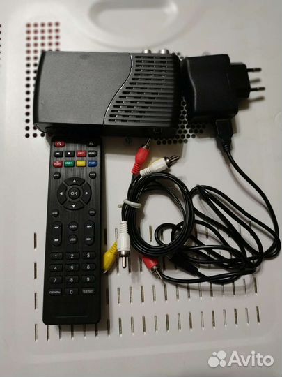 Приставка для цифрового тв (20 каналов )