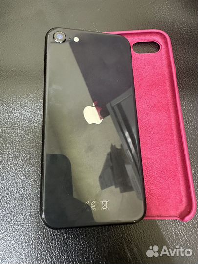 iPhone SE (2020), 64 ГБ