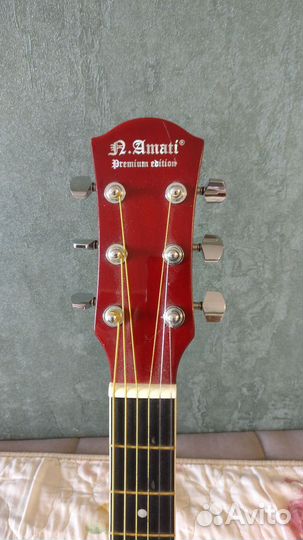 Акустическая гитара