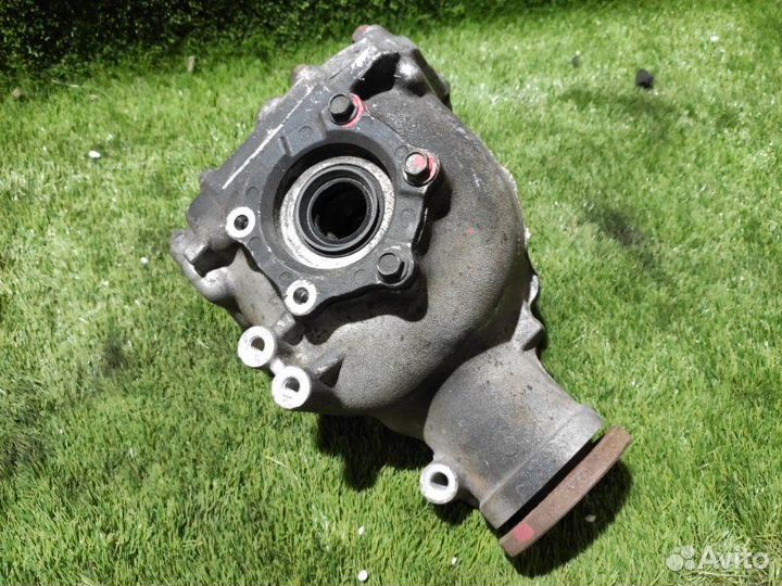 Редуктор передний Infiniti M35 Y50 VQ35DE