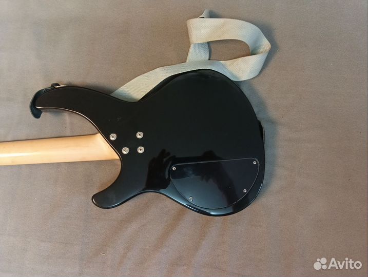 Бас гитара aria pro 2