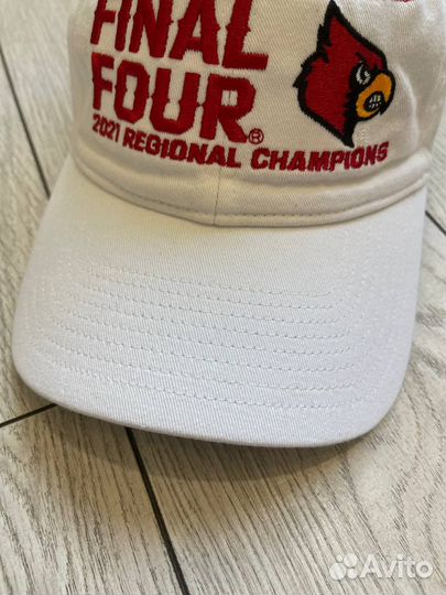 Бейсболка Adidas Louisville Cardinals