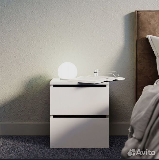 Новая прикроватная тумба белая