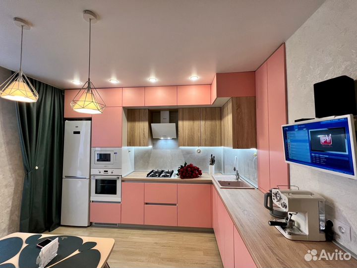 Угловая кухня на заказ. Производство в Новосибирске