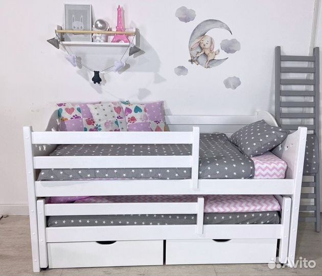 Детская кровать с выдвижным спальным местом