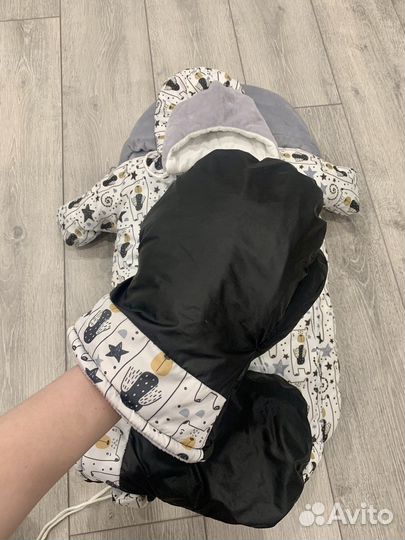 Конверт и комбинезон