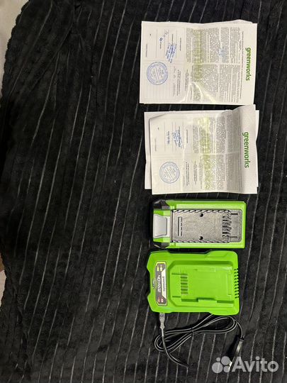 Аккумулятор +зарядное устройство greenworks