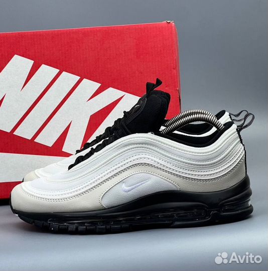 Светлые кроссовки Nike Air Max 97