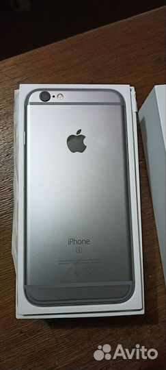 iPhone 6S, 32 ГБ