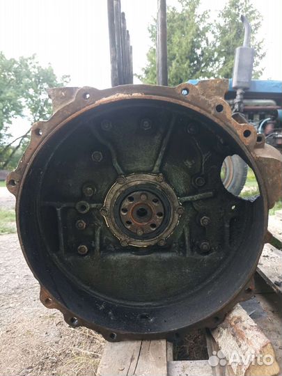Блок с валом от трактора Т-40,вал номинал