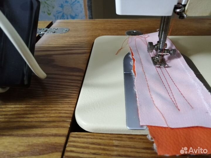 Швейная машинка чайка 143 с электроприводом