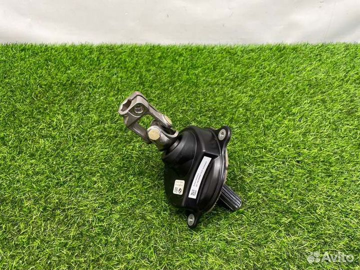 Рулевой карданчик Bmw 7 G12 B57D30B 2017